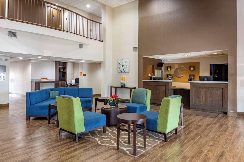 Comfort Suites South Park photo 27