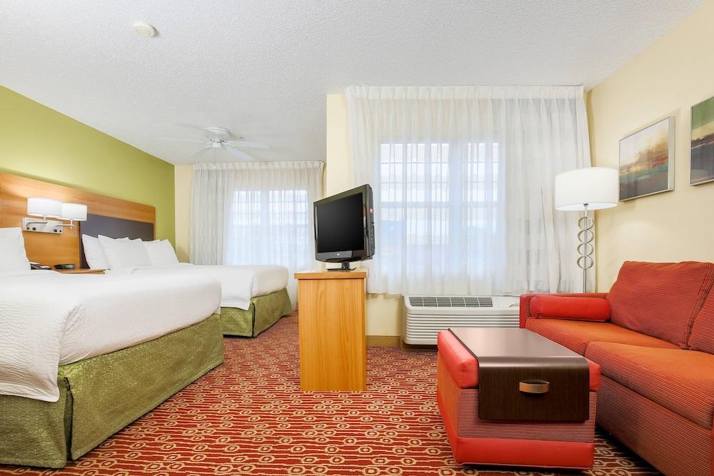 Sonesta Simply Suites Houston Brookhollow photo 7