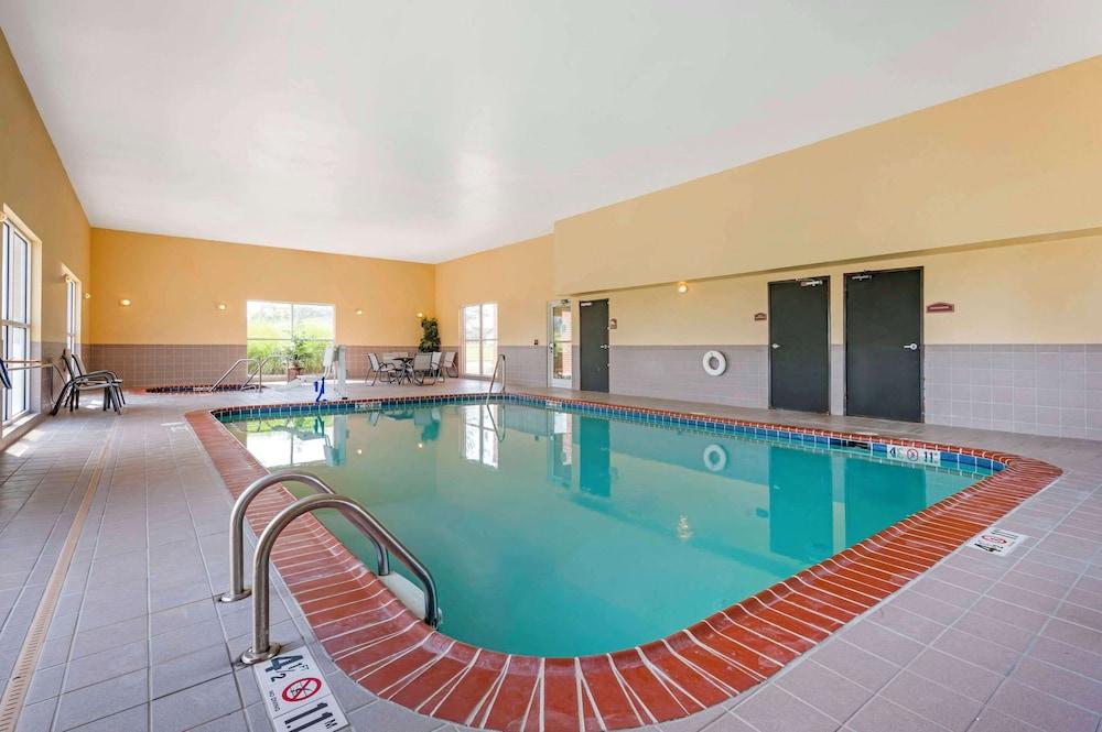 Comfort Suites French Lick photo 21