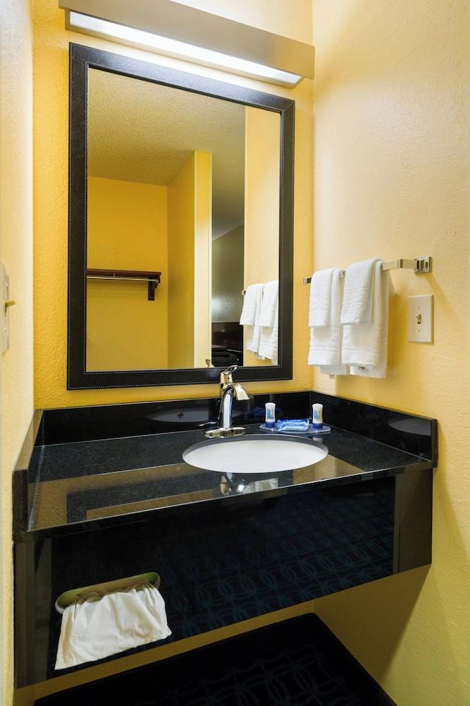 Best Western Allentown Bethlehem Lehigh Valley Inn & Suites photo 16