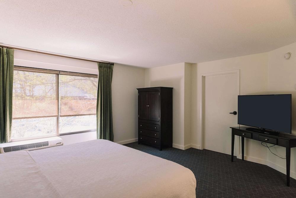 Hampton Inn Gatlinburg photo 8