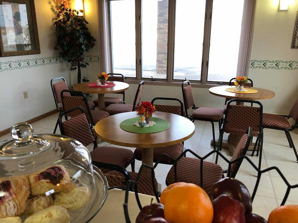 Value Host Motor Inn photo 4