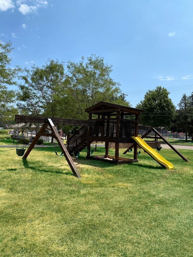 Amber's Inn & Suites photo 18