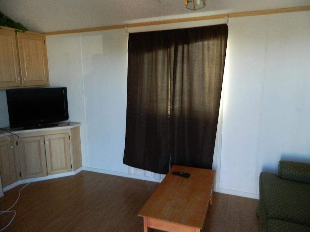 Marine Motel photo 11