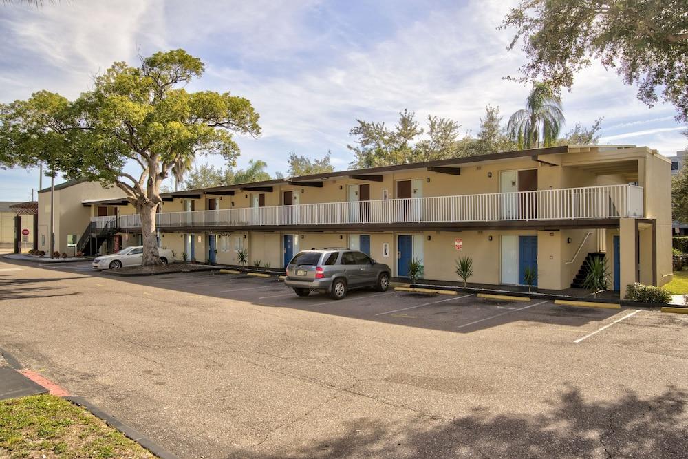Clearwater Hotel photo 93