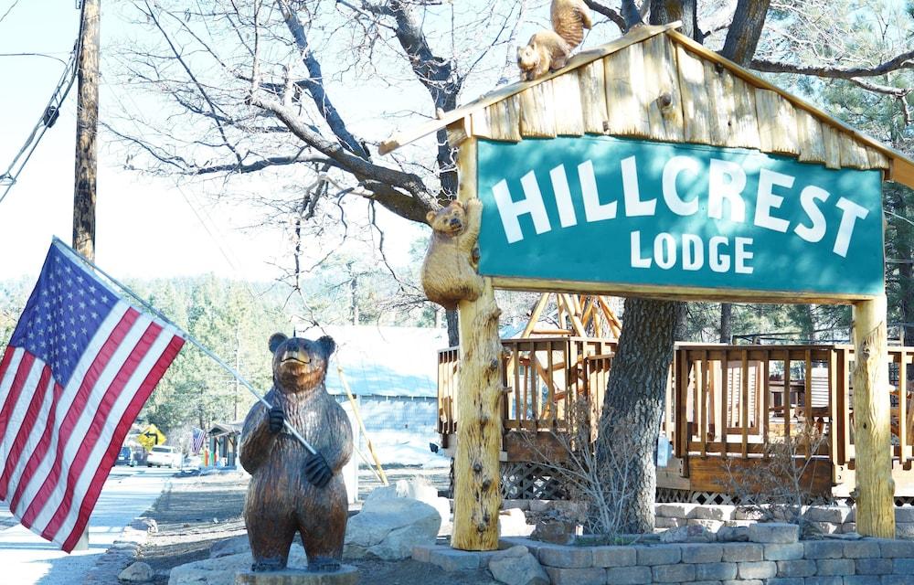 Hillcrest Suites & Cabins photo 1