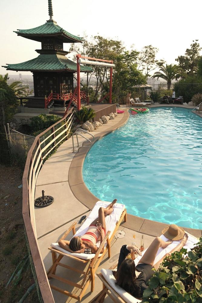 Hollywood Hills Hotel photo 40