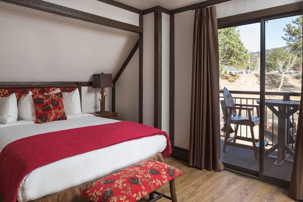 The Landing at Estes Park - Riverside Retreat photo 31