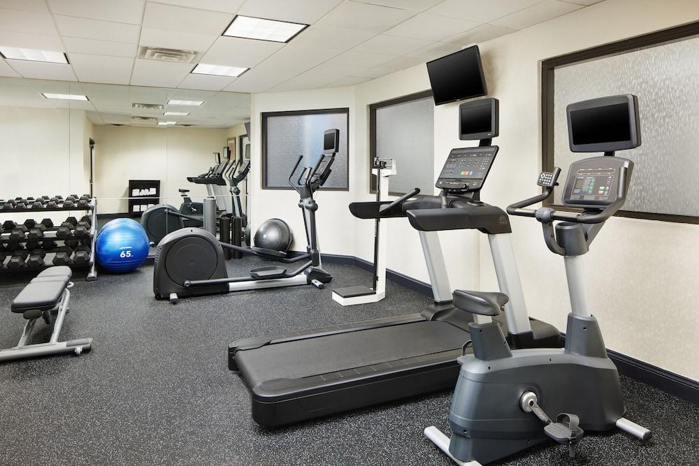 Holiday Inn Express & Suites Jacksonville SE- Med Ctr Area by IHG photo 30