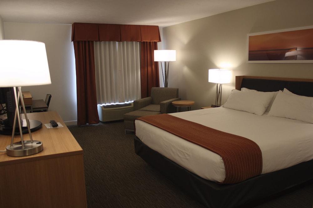 Holiday Inn Express Munising-Lakeview by IHG photo 8