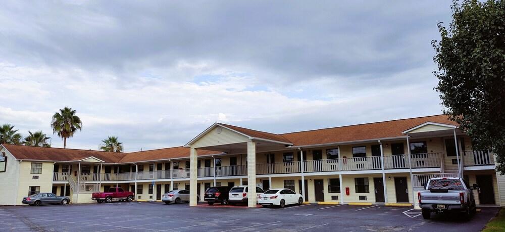 Sylvania Inn photo 4