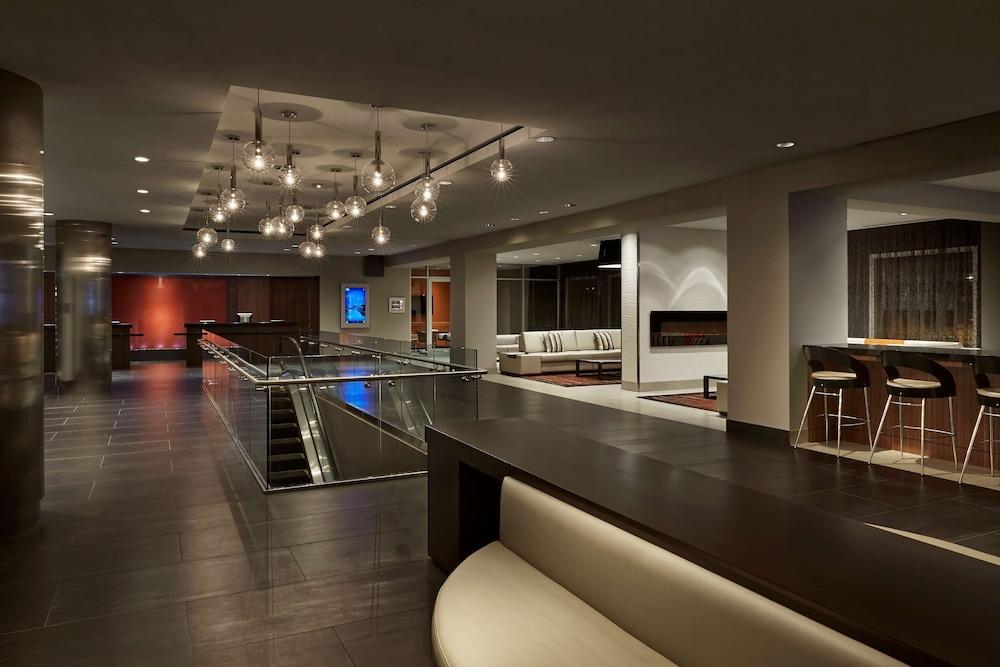 Embassy Suites by Hilton Washington DC Chevy Chase Pavilion photo 10