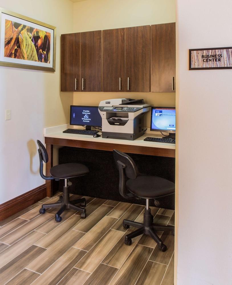 Best Western Plus Executive Suites photo 25