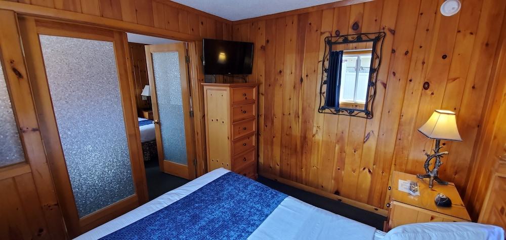 The Lake Motel photo 94