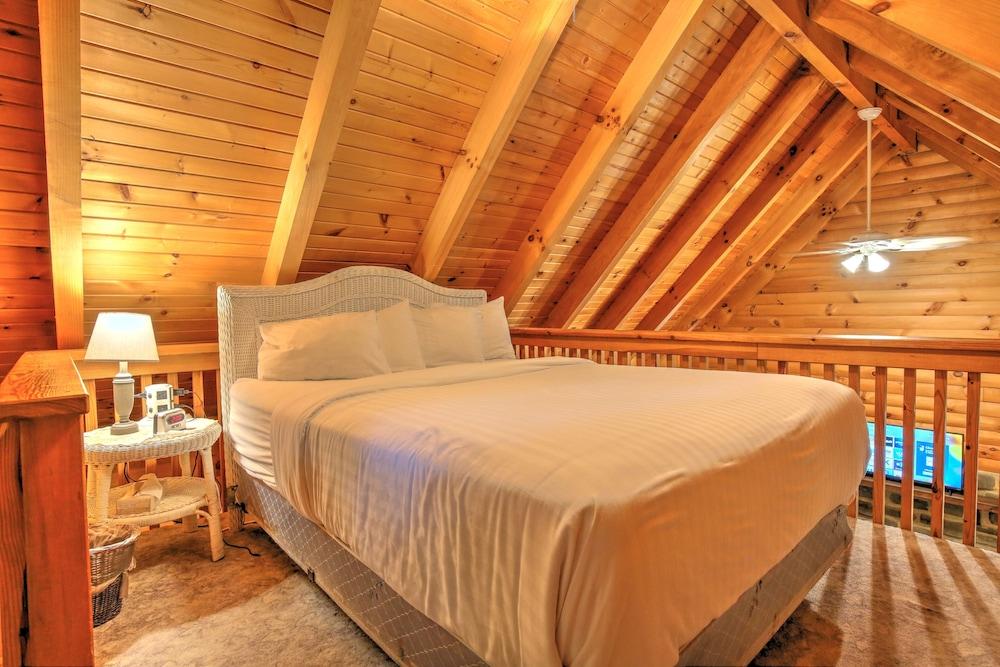 Cricket Hill Lodge & Cabins photo 37