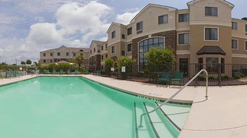 Comfort Inn & Suites Savannah Airport photo 1