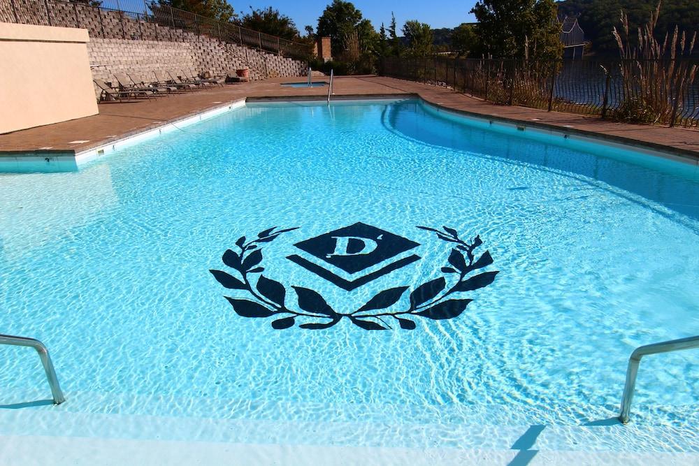 D'Monaco Luxury Resort photo 62