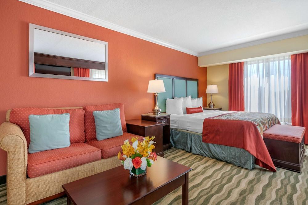 Best Western Plus Palm Beach Gardens Hotel & Ste & Conf Ctr photo 16