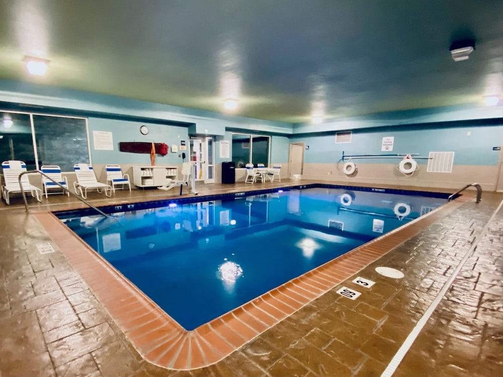 Holiday Inn Express & Suites Somerset Central by IHG photo 43