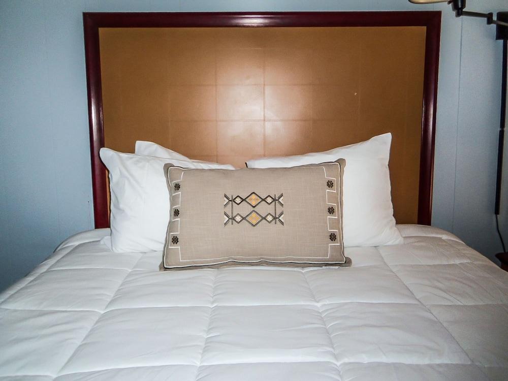 The Gold Pan Motel photo 69