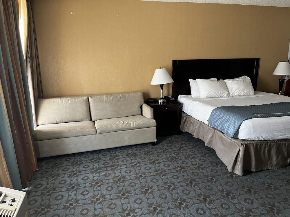 Budget Inn photo 14