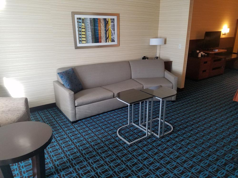 Fairfield Inn & Suites Gallup photo 12