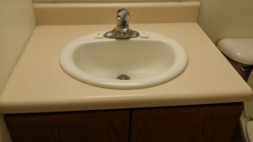 Imperial Motel photo 12