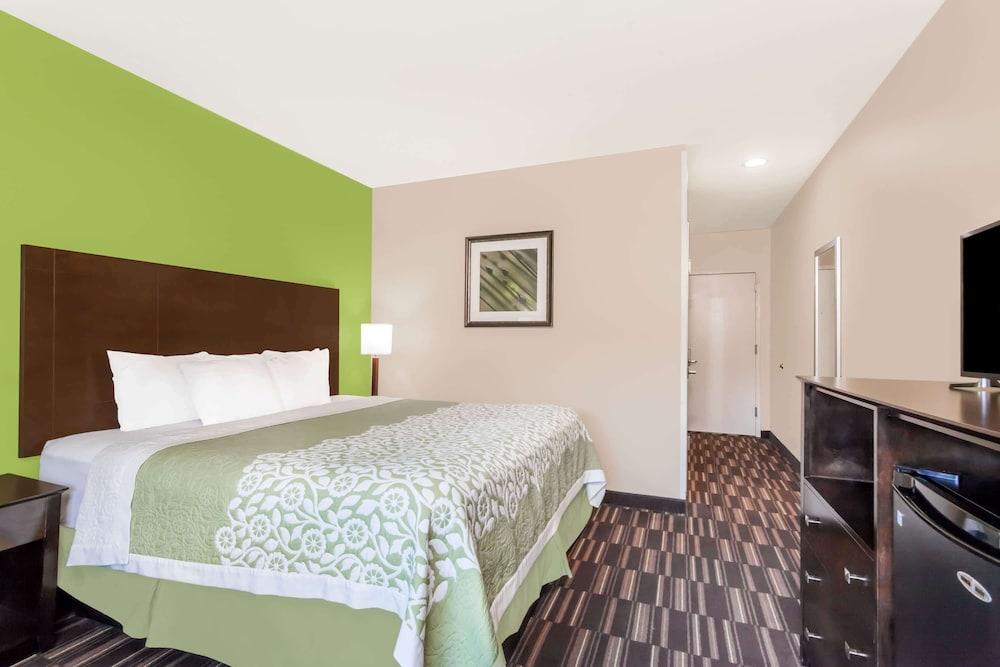 Days Inn & Suites by Wyndham Jamaica JFK Airport photo 8