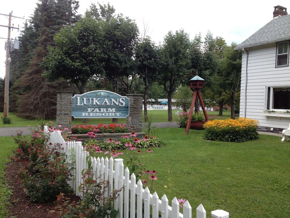 Lukans Farm Resort photo 3
