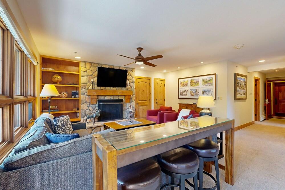 Lion Square Lodge photo 51