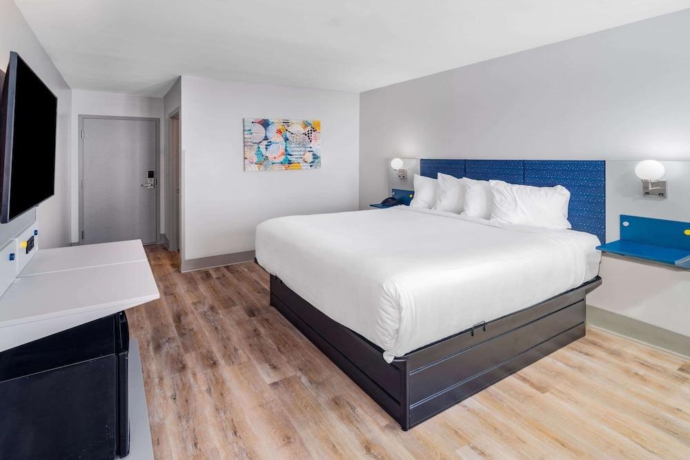 Microtel Inn by Wyndham Athens photo 19
