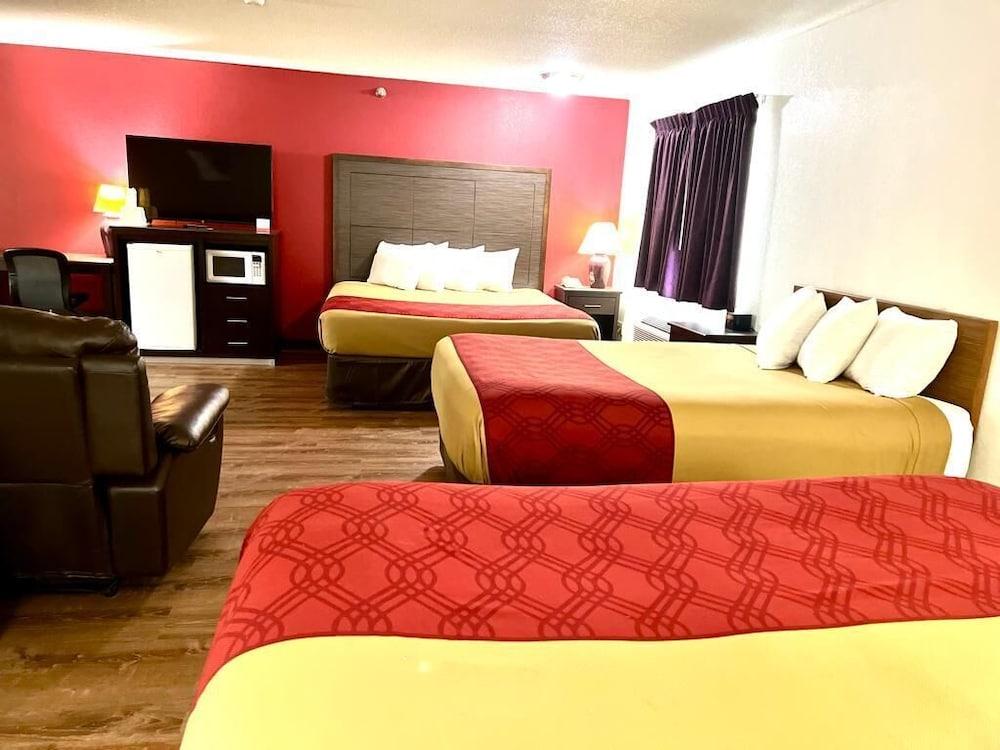 Econo Lodge Oacoma - Chamberlain West photo 7