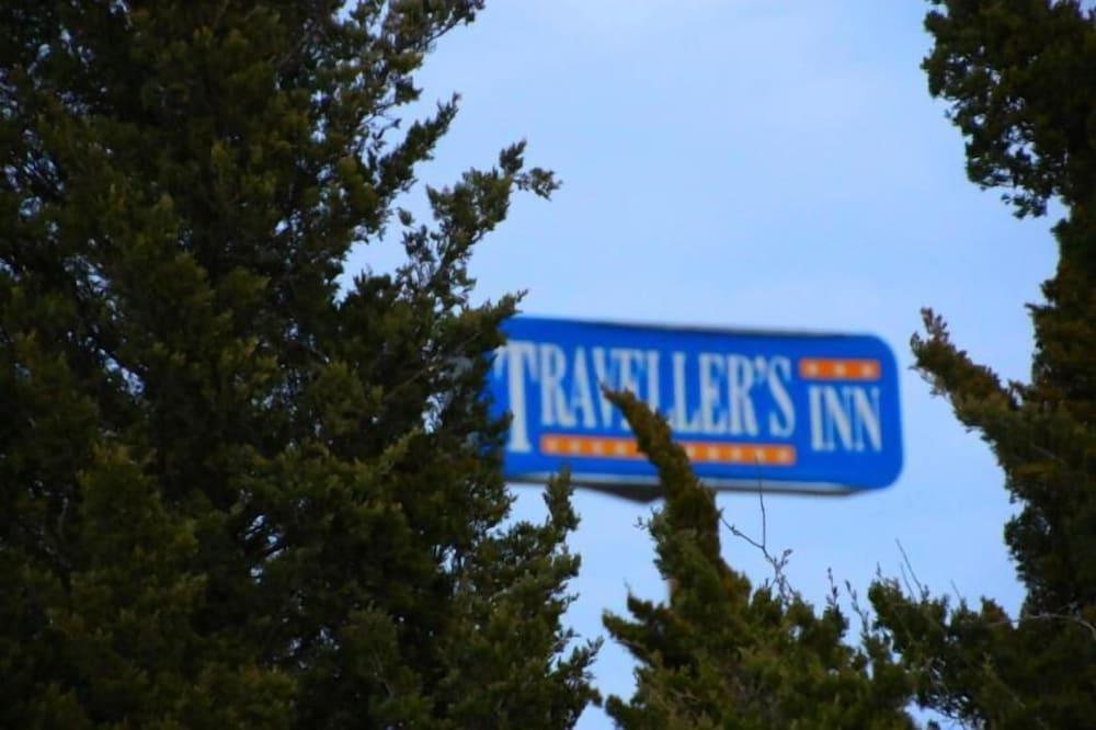 Travelers Inn photo 11