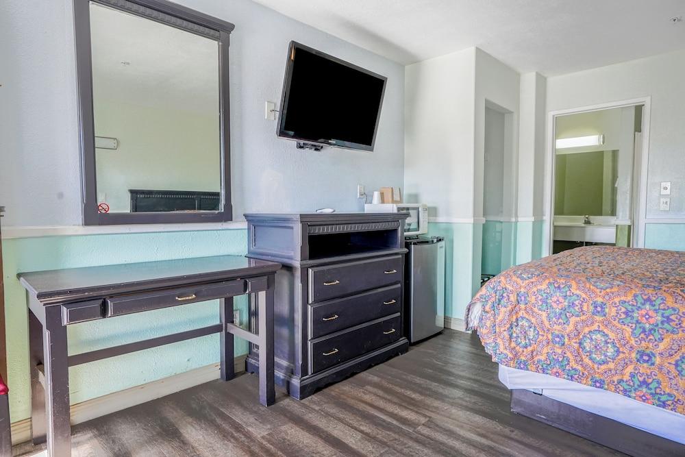 Day&Night Inn photo 19