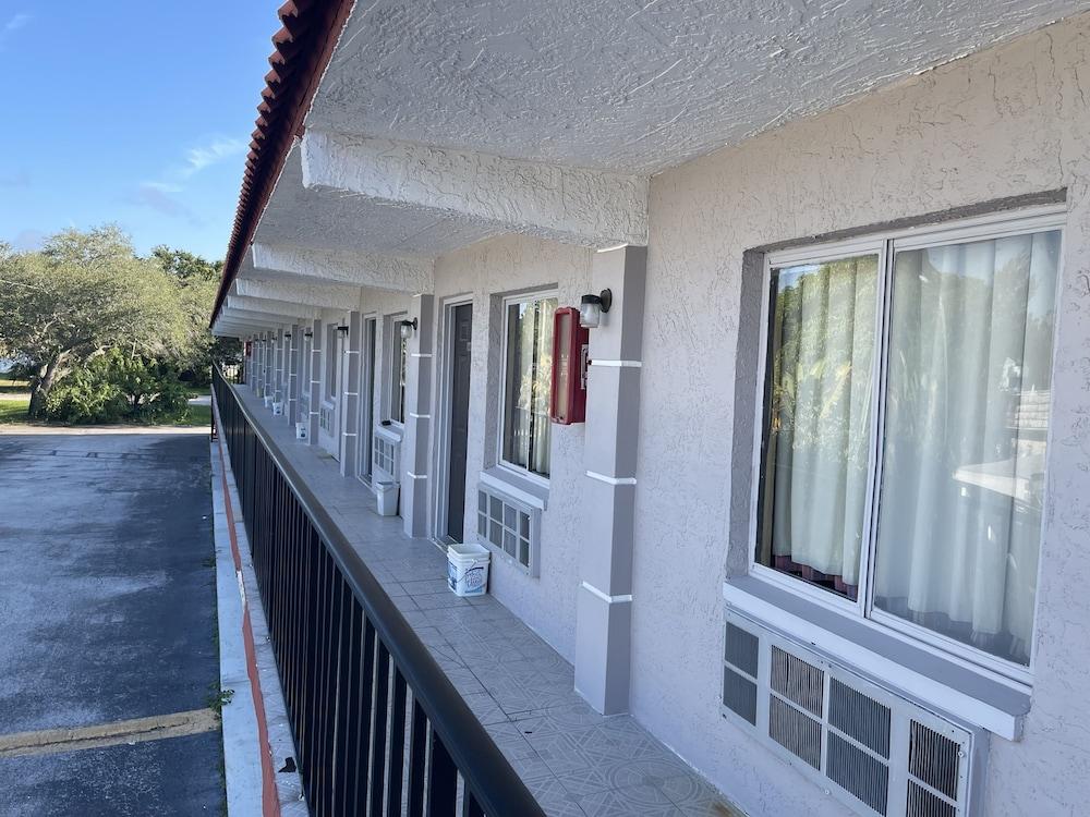 Clearwater Inn photo 4