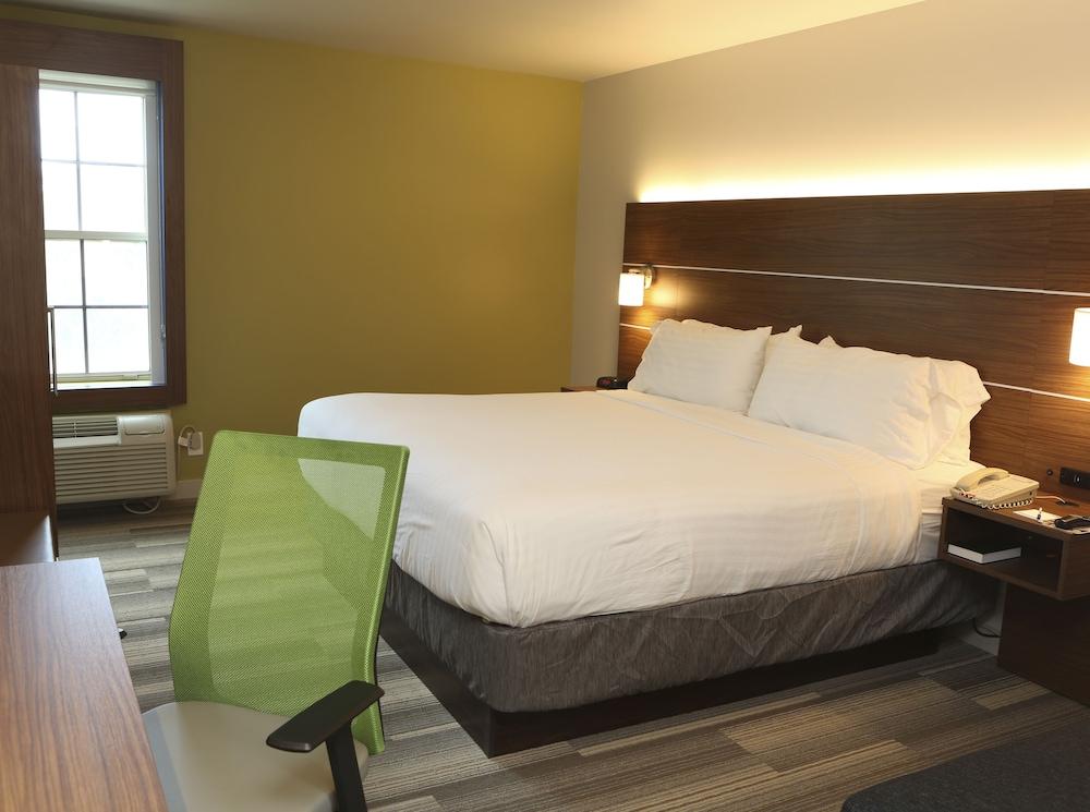 Holiday Inn Express Hotel & Suites Phoenix-Airport by IHG photo 19