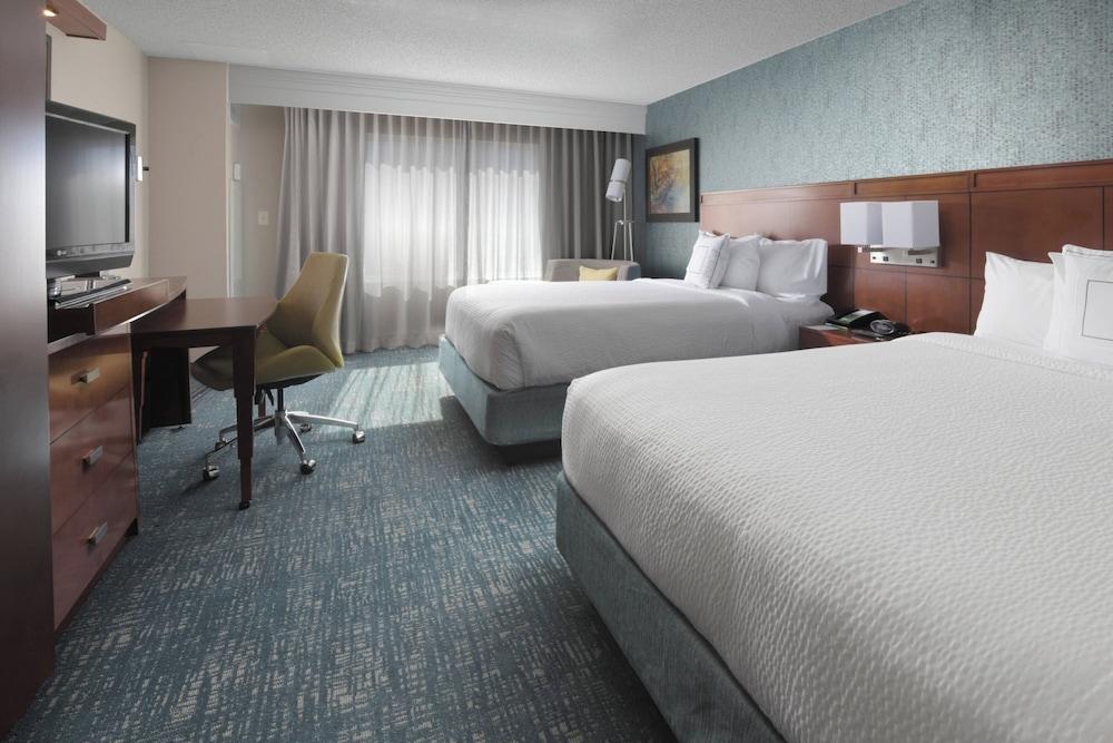 Courtyard Marriott Riverwalk photo 11