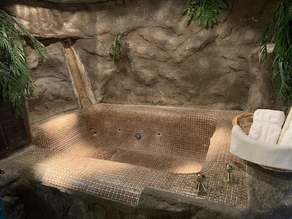 Don Q Inn photo 22
