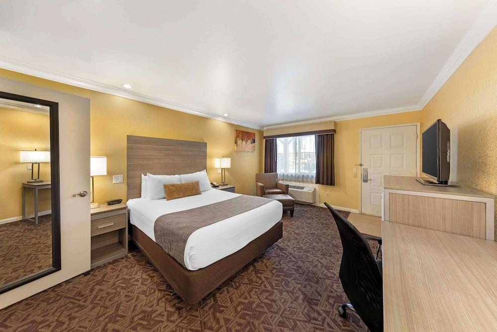 Best Western Hanford Inn photo 6