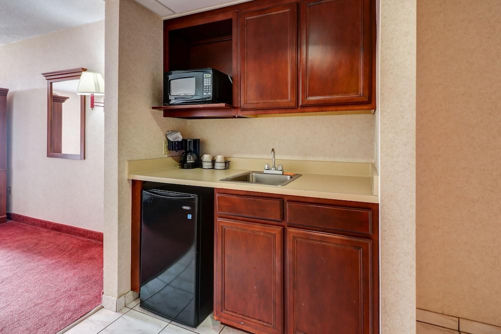 Ocean 1 Hotel and Suites photo 22