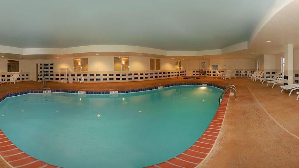 Comfort Suites near Hot Springs Park photo 28