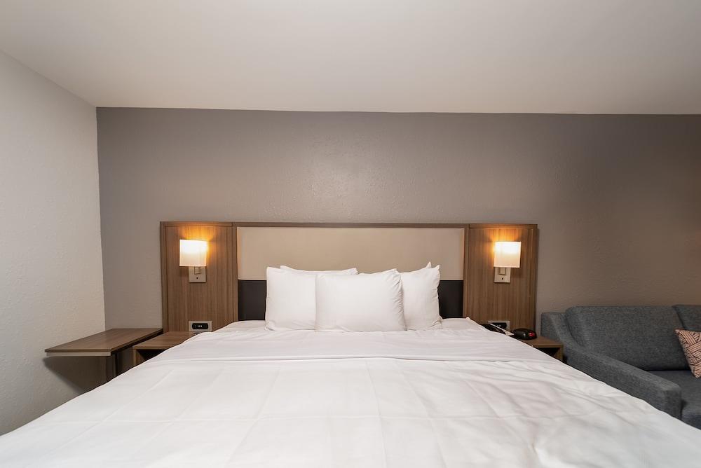 Comfort Inn & Suites Wyomissing/Reading photo 34