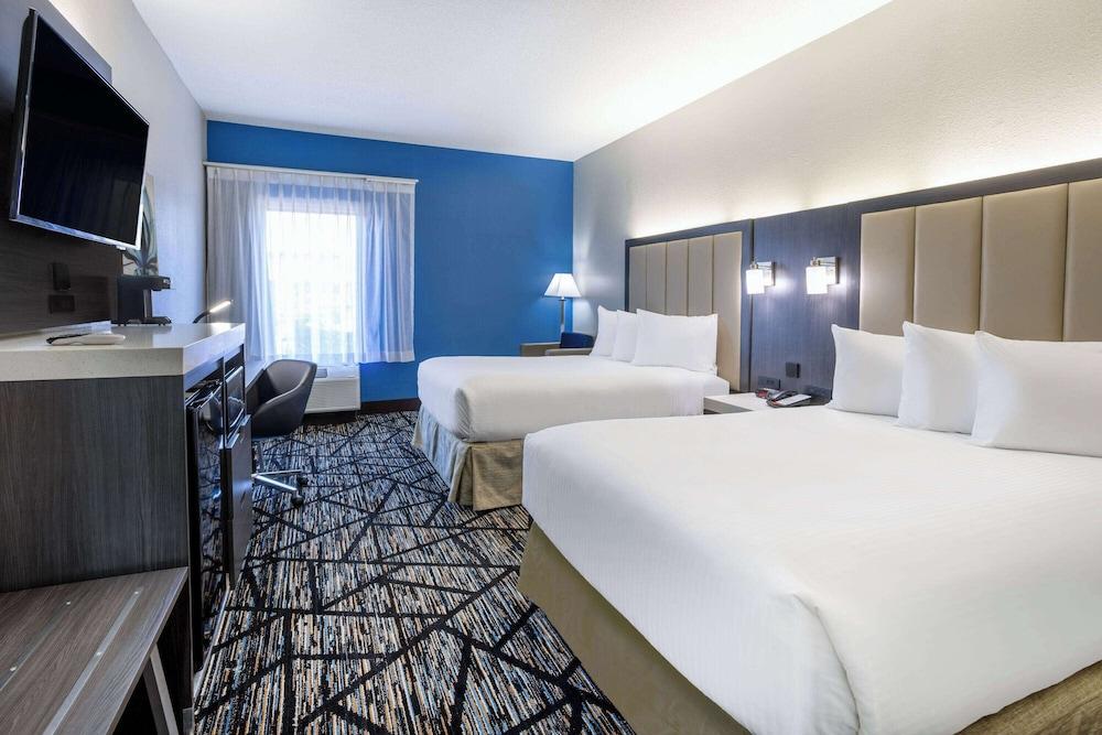 Baymont by Wyndham La Vergne/Nashville I-24 East photo 11