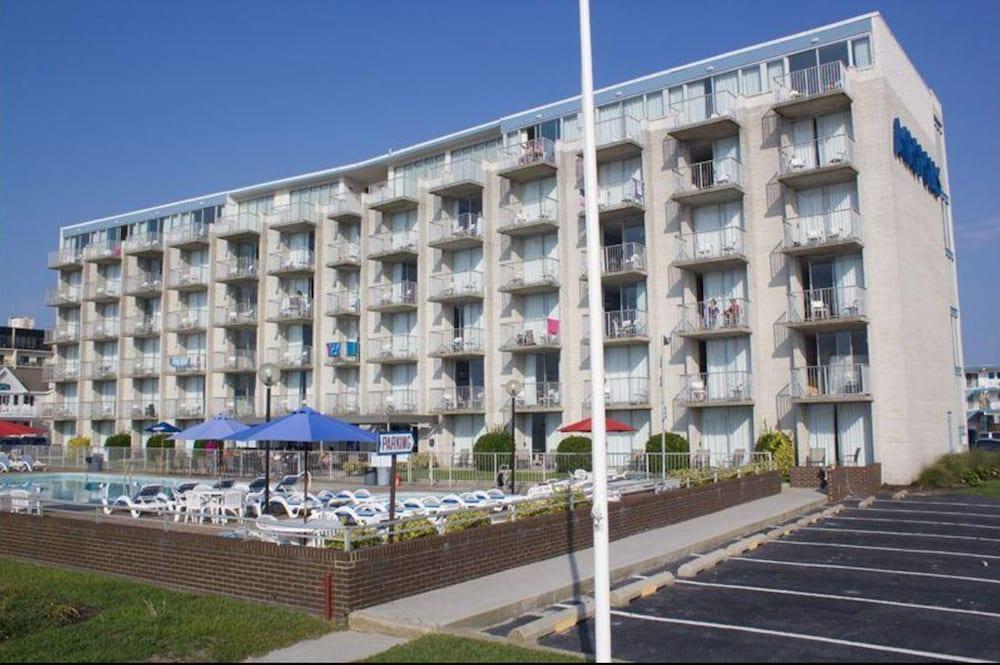 Acropolis Oceanfront Resort — hotel in North Wildwood