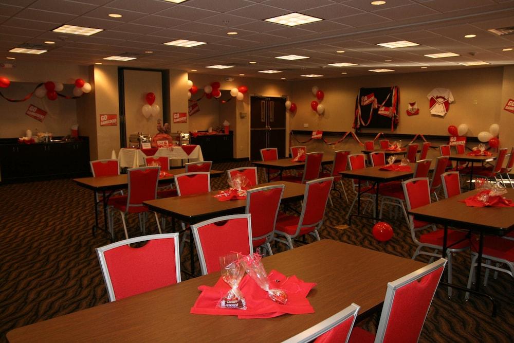 Hampton Inn Jacksonville-Anniston Area photo 61