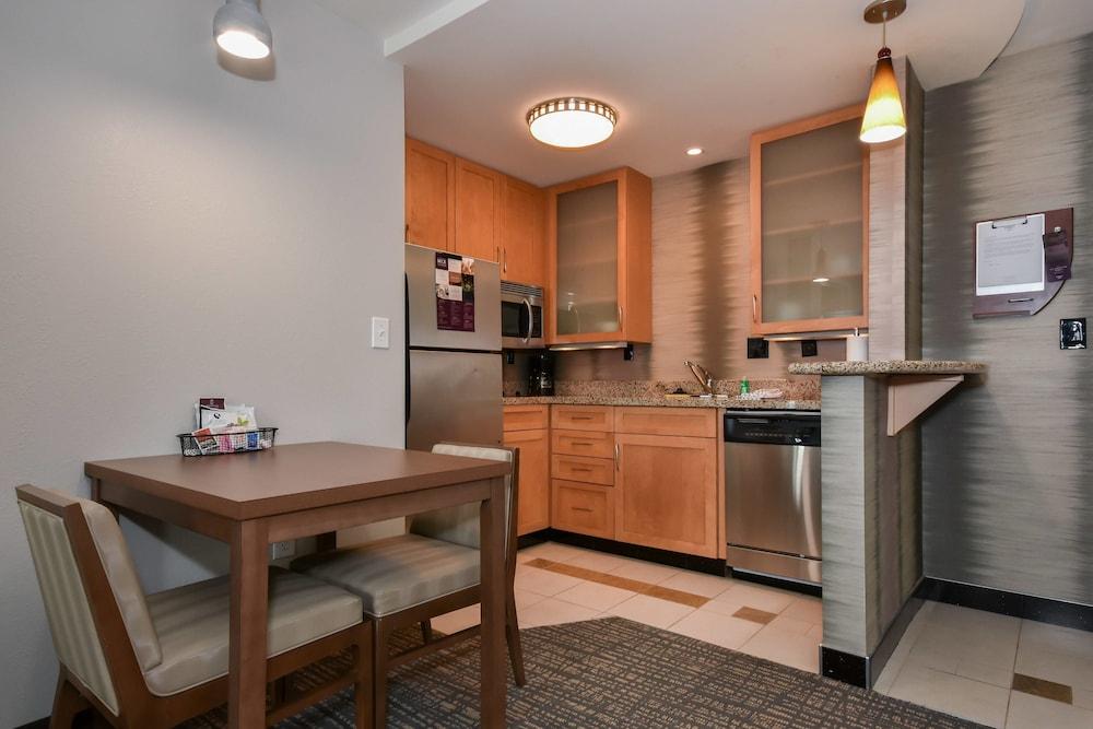 Residence Inn Marriott Concord photo 12