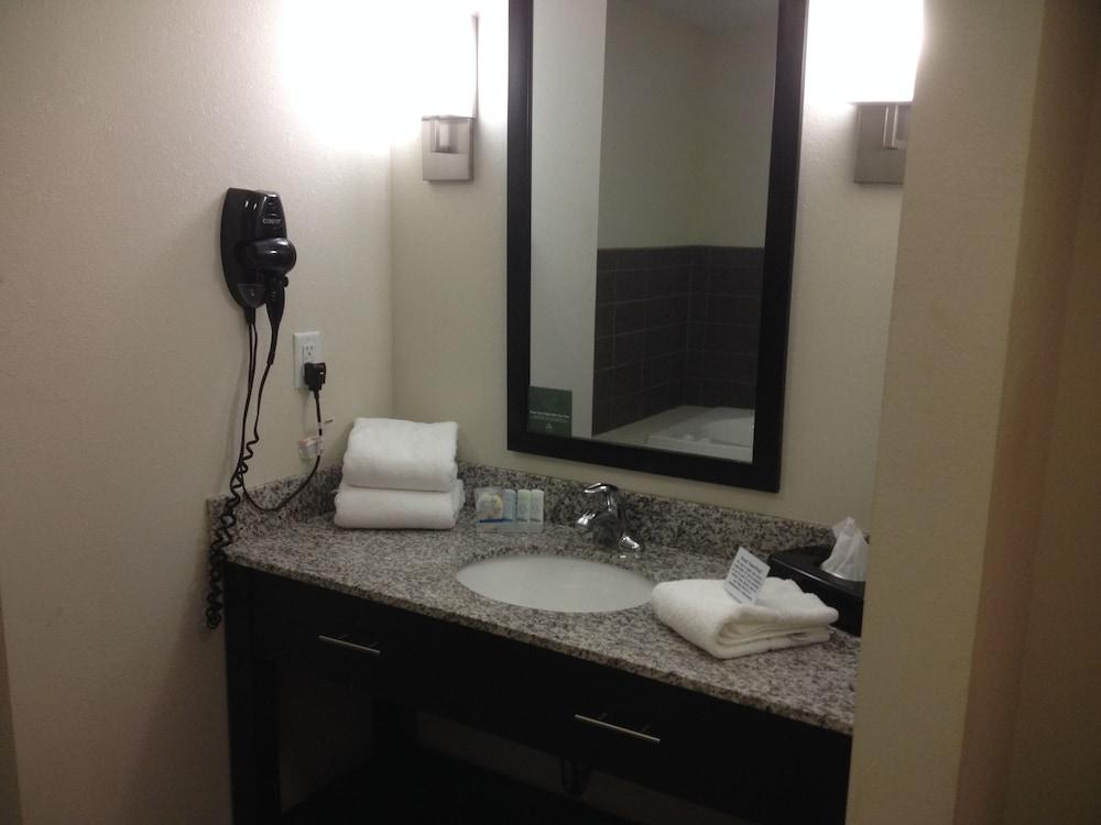 Sleep Inn & Suites Elk City Route 66 photo 41