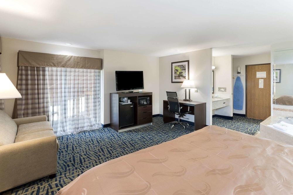 Quality Inn Rochelle photo 27