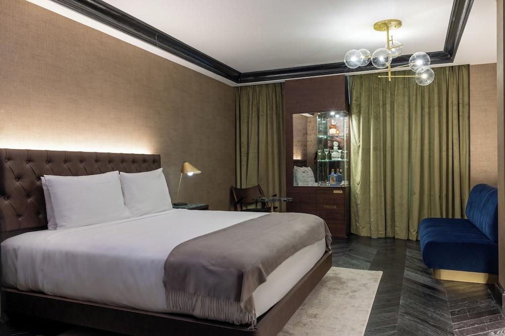 Whisky Hotel photo 13