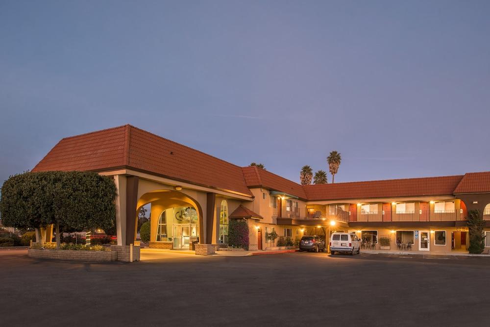 Laurel Inn Motel photo 57